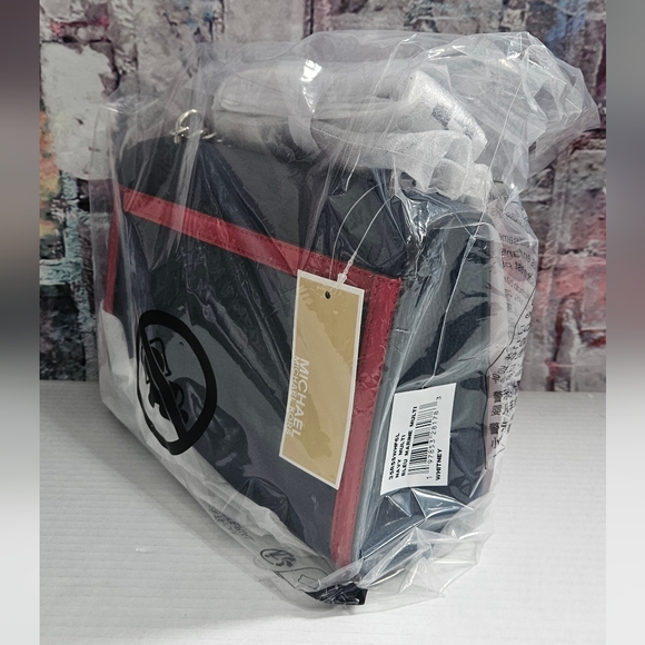 Michael Kors Crossbody Bag NWT - Picture 15 of 16